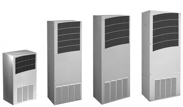 Die Kühlgeräte der T-Serie verfügen über eine integrierte Heizung, so dass Schaltschränke mit nur einem Gerät beim Umgebungstemperaturen von -40°C bis +55°C gekühlt und beheizt werden können. (Bild: Elmeko GmbH + Co. KG)