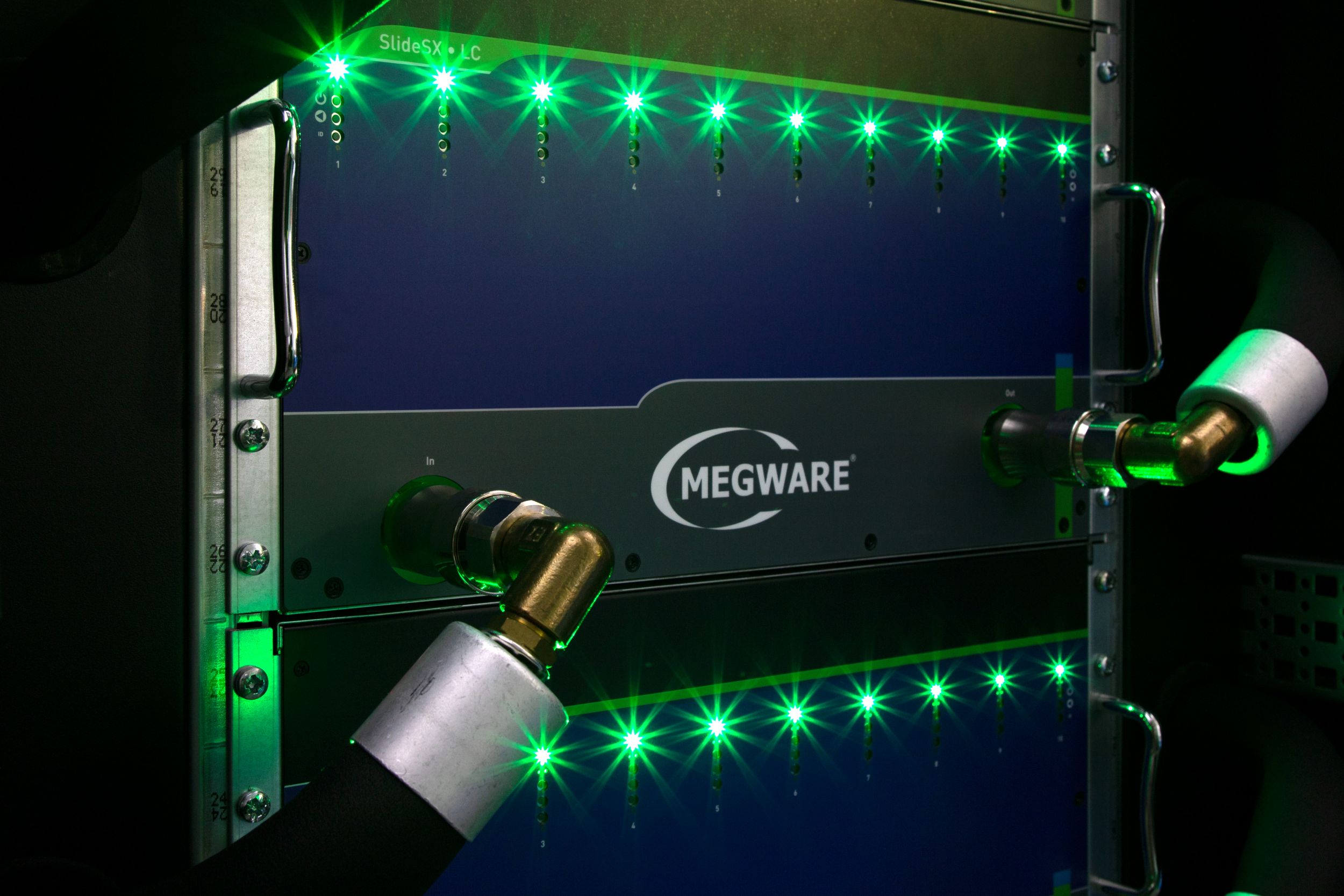 Megaware und Schäfer IT-Systems liefern komplett wassergekühlte IT-Systeme mit besonders hoher Energieffizienz für das moderne Rechenzentrum. (Bild: Schäfer Werke GmbH)