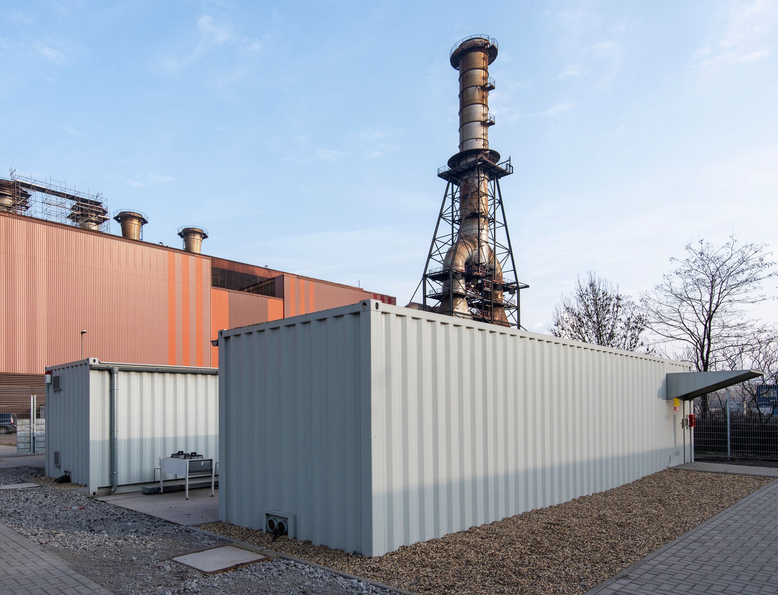 Die standardisierten Data Center Container von Rittal unterstützen Thyssenkrupp Steel bei der Digitalisierung produktionsnaher Prozesse. (Bild: Rittal GmbH & Co. KG)